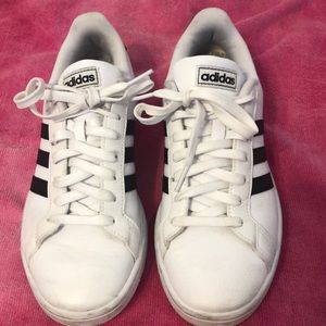 Adidas Grand Court Sneakers